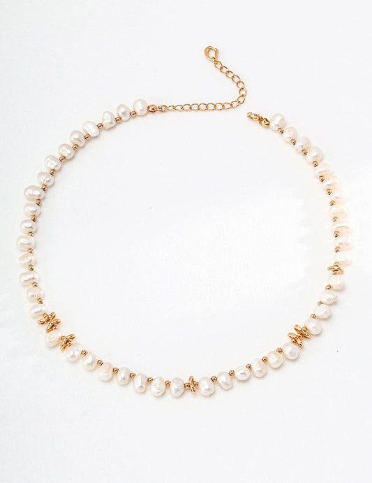 Natural pearl necklace