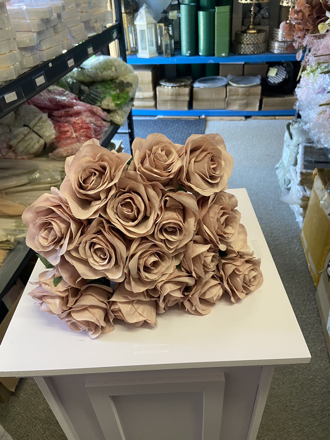 18 Stems Rose