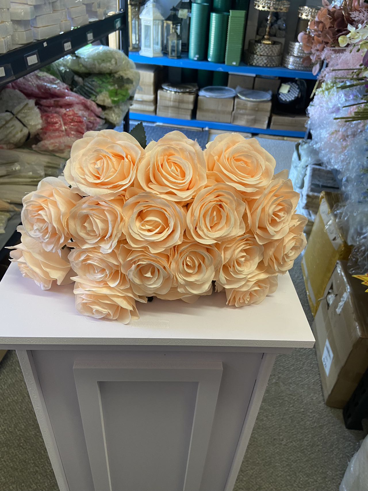 18 Stems Rose