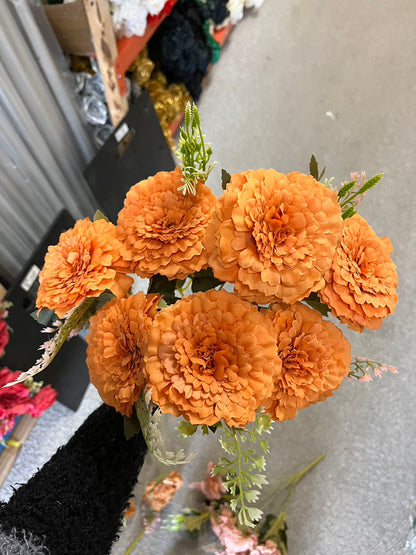 9 stems Chrysanthemum